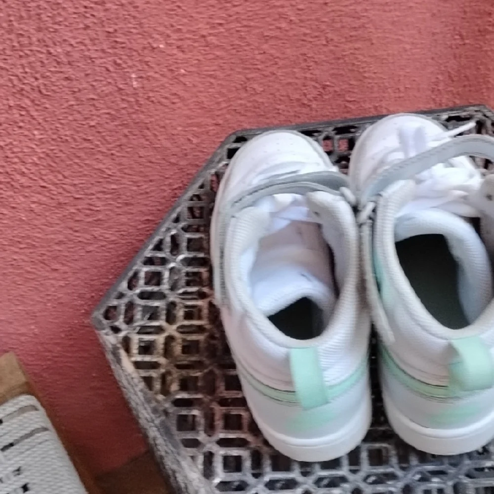 Nike Y Sneakers - White, Gray, Mint